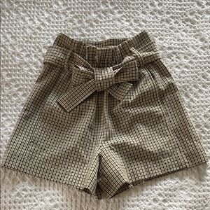 Wilfred Checkered High-Waist Shorts with Bow